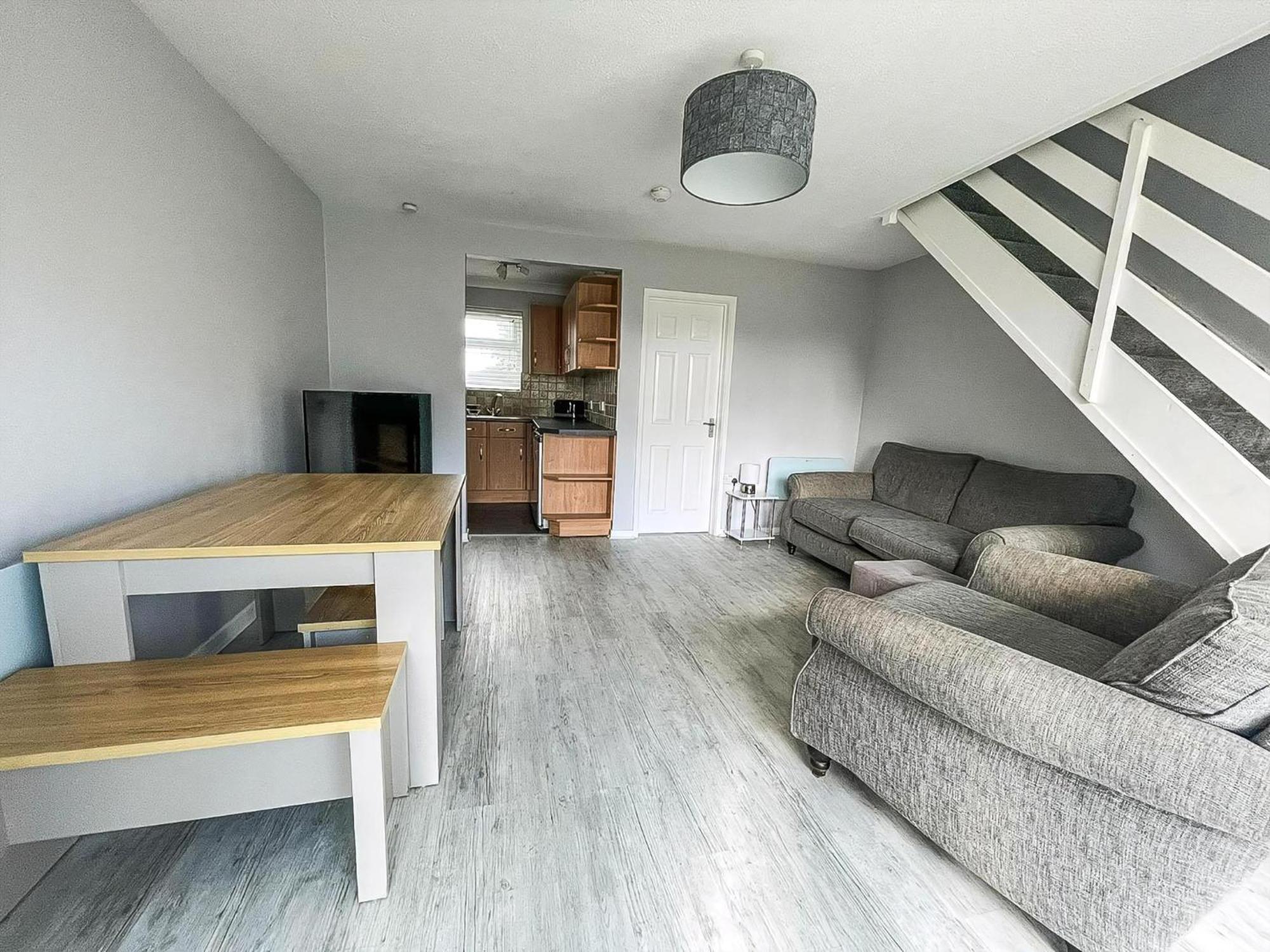 Villa Lovely 6 Berth At Waterside Village Park In Corton Ref 14100w