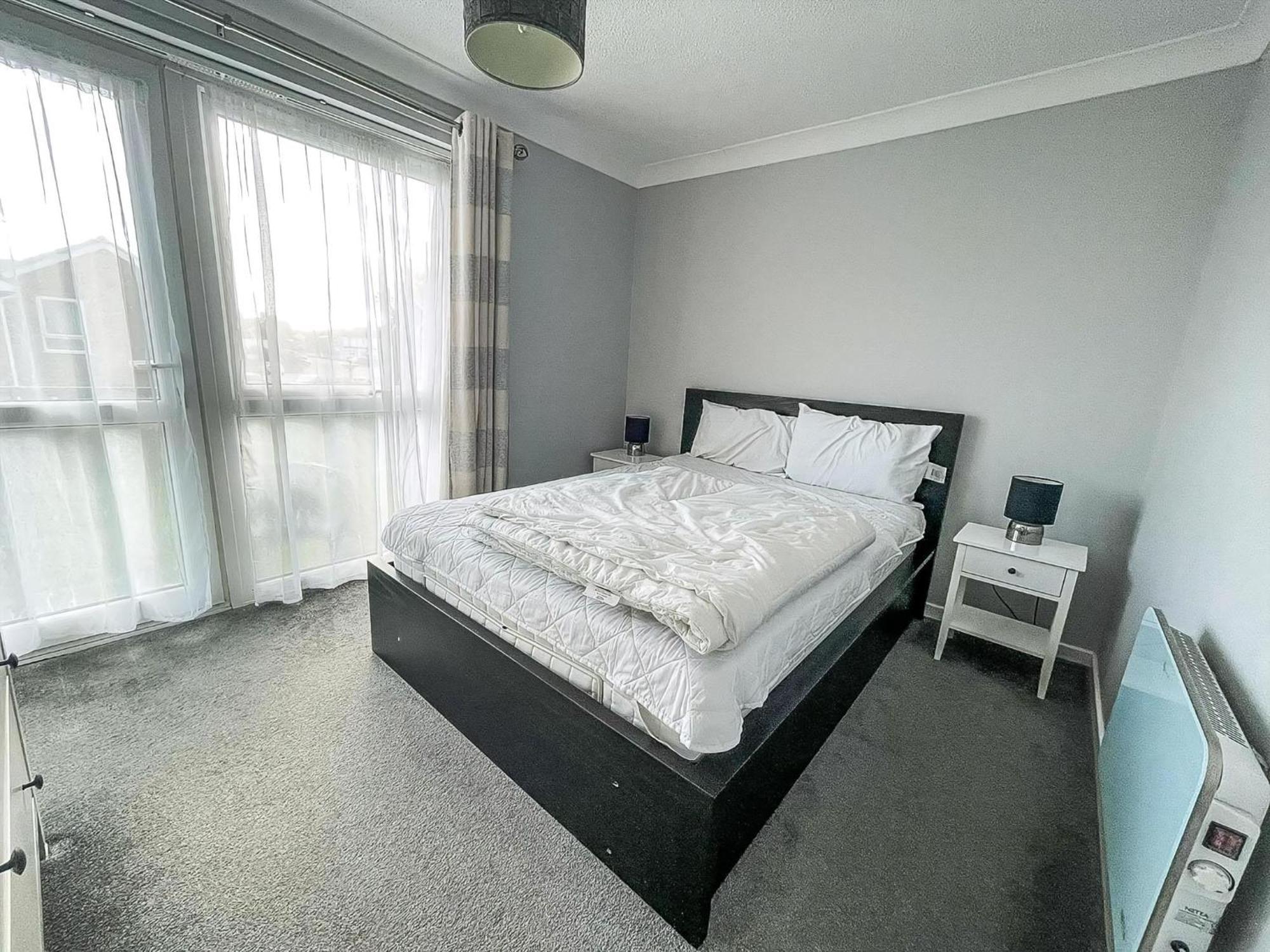 Villa Lovely 6 Berth At Waterside Village Park In Corton Ref 14100w Lowestoft